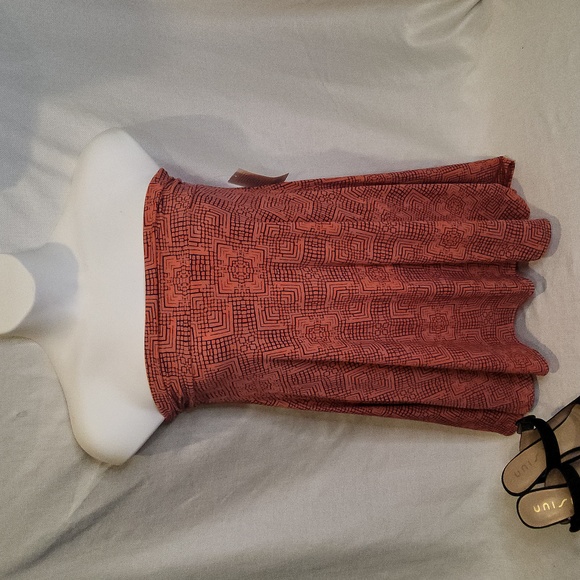 Nwt Lularoe Azure geometric print skirt or Top XL - Picture 3 of 3